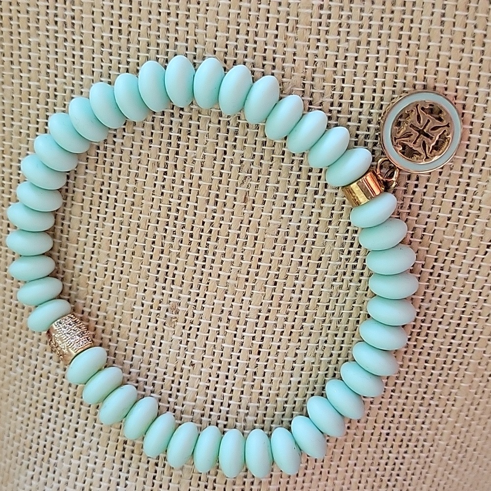 Rustic cuff Aqua Blue Silicone Bracelet - Picture 4 of 4